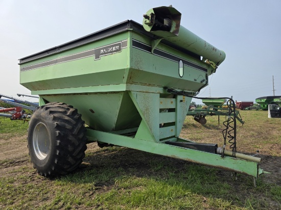 Parker 675 Grain Cart