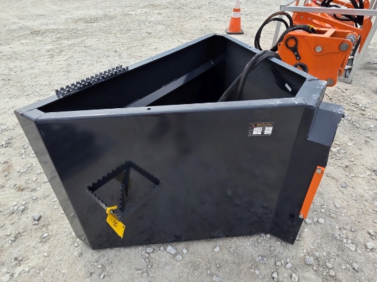 Quick-Attach Concrete Bucket