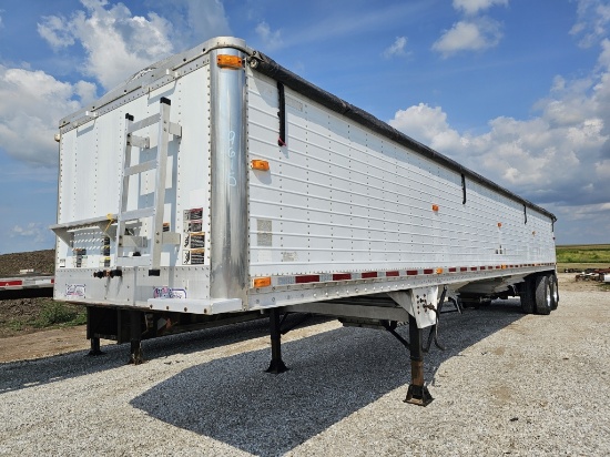 2004 Wilson Hopper Bottom Trailer