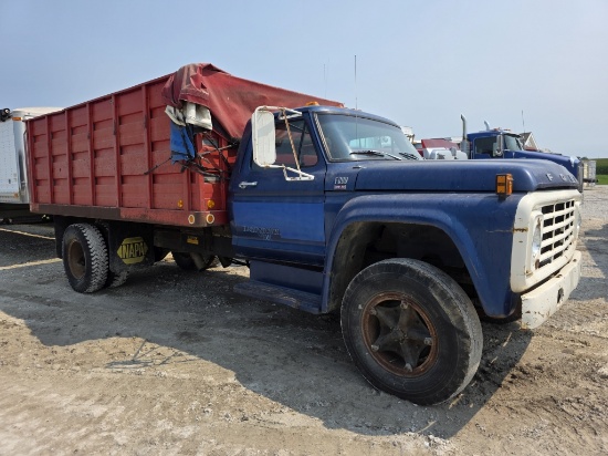 1979 Ford F-600 Grain Truck
