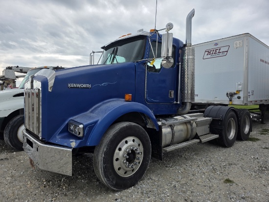 1999 Kenworth T800 Semi Truck