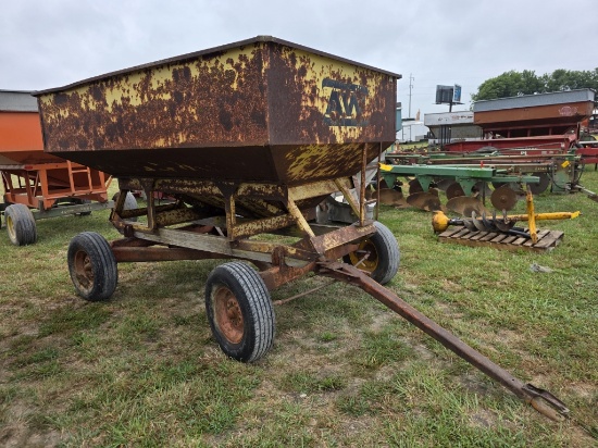 A&W 200-Bushel Gravity Wagon