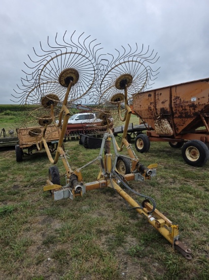 Vermeer WR-20 Hay Rake