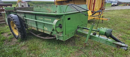 John Deere 34 Manure Spreader
