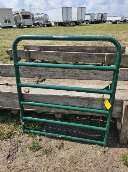 Unused Tarter 4-Foot Gate