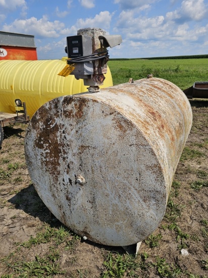 500-Gallon Fuel Tank With Pump