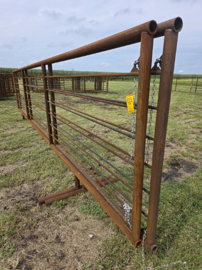 2 Texas-Built 25-Foot Standalone Cattle Panels