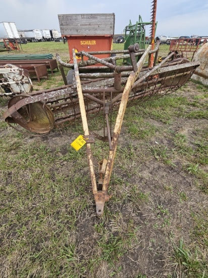 John Deere Hay Rake