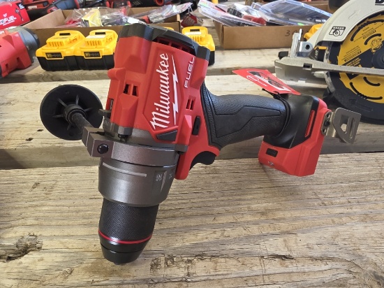 Milwaukee M18 Hammer Drill