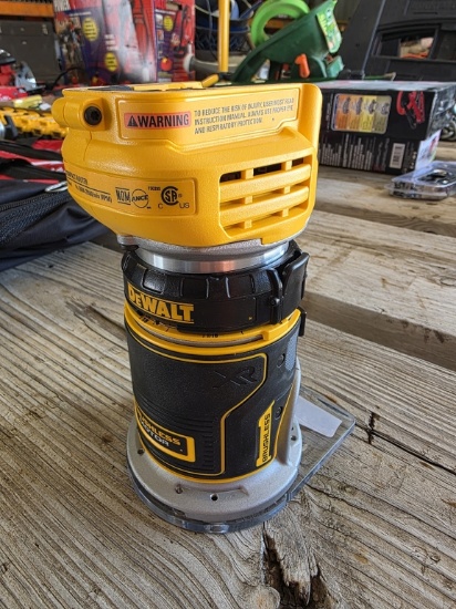 DeWalt 20-Volt Compact Router