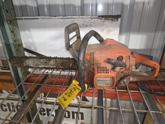 Husqvarna 435 Chainsaw