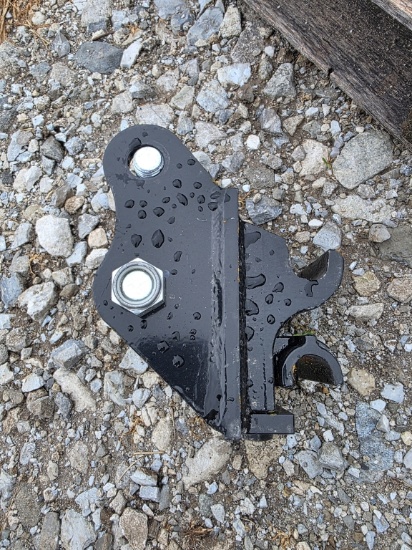 Mini Excavator Quick-Attach Bracket