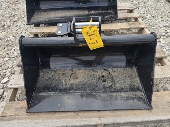 Mini Excavator 24-Inch Smooth Bucket