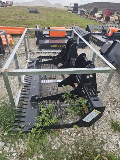 Quick-Attach Skid Steer Land Leveler