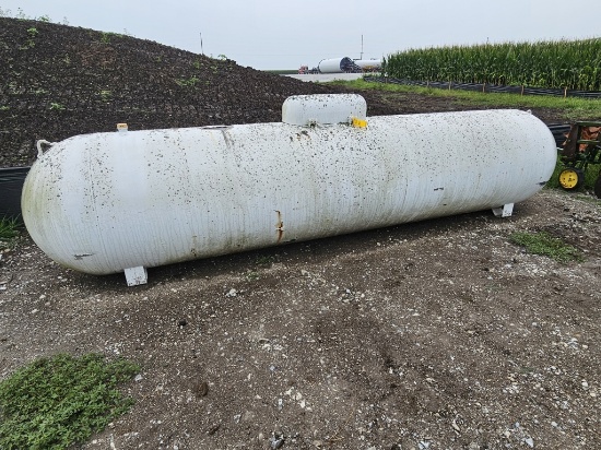 1,000-Gallon LP Tank