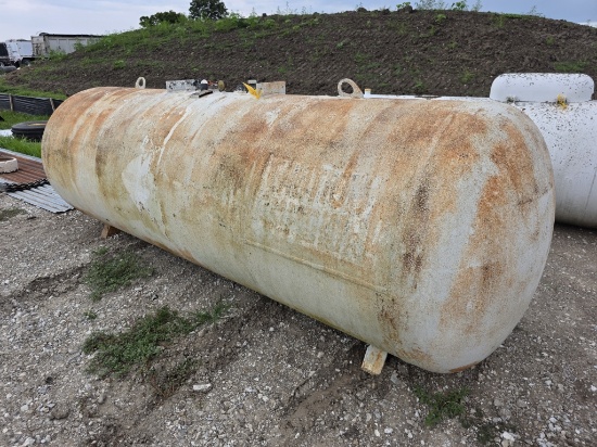 1,000-Gallon LP Tank