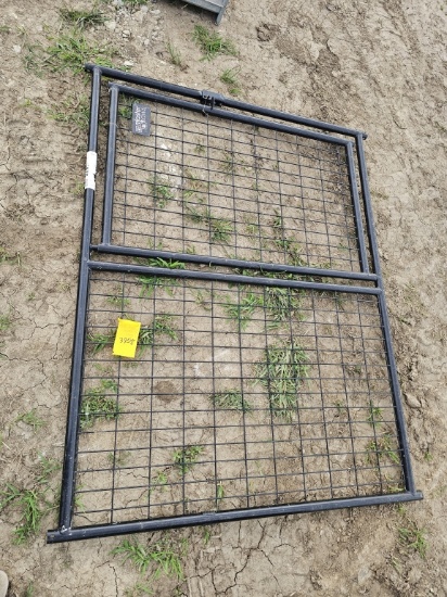 Kennel Walk-Through Gate