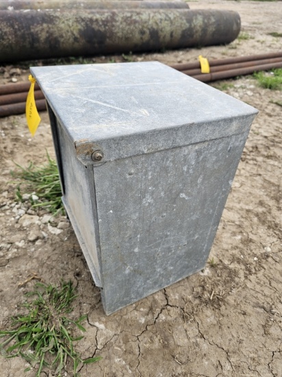 Galvanized Puppy Feeder