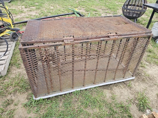 Pipe Vise And Cage