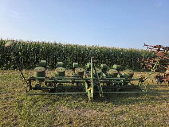 John Deere 494 6-Row Planter