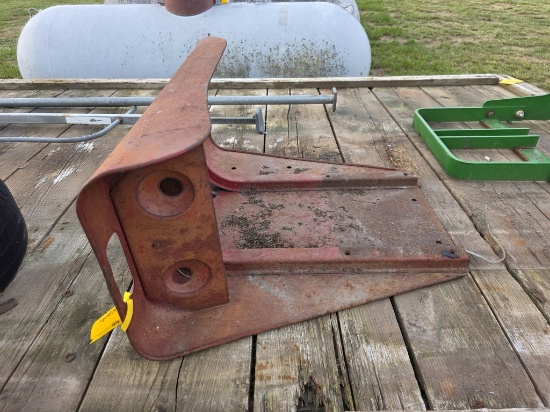 IH 806 Fender