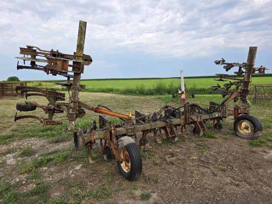 Glencoe 8-Row Cultivator