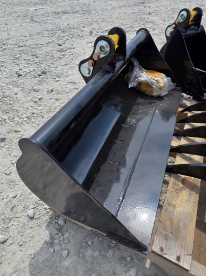 31-Inch Mini Excavator Bucket