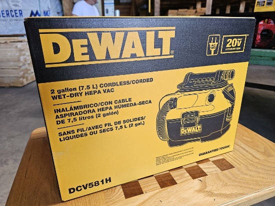 DEWALT 20V MAX Cordless/Corded Wet-Dry Vacuum (Model DCV581H)