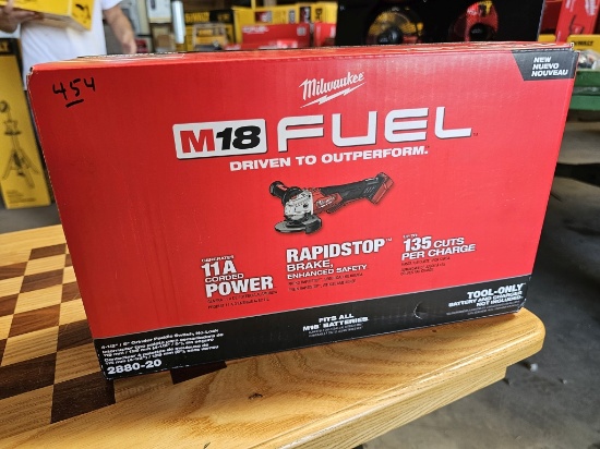Milwaukee M18 FUEL 4-1/2" / 5" Grinder Paddle Switch, No-Lock (Model 2880-20)