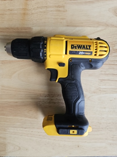 DEWALT 20V MAX 1/2" Cordless Drill/Driver