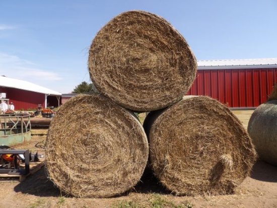 LOT (3) Round Bales of Hay Alfalfa / Grass Mix
