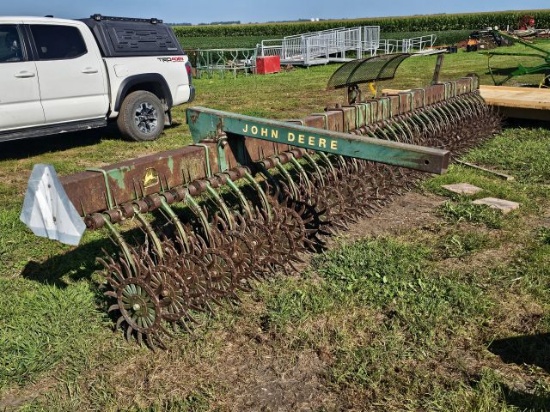 John Deere 400 Rotary Hoe