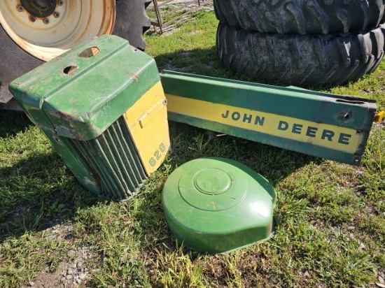 John Deere 620 Hood Set w/ Fuel Tank