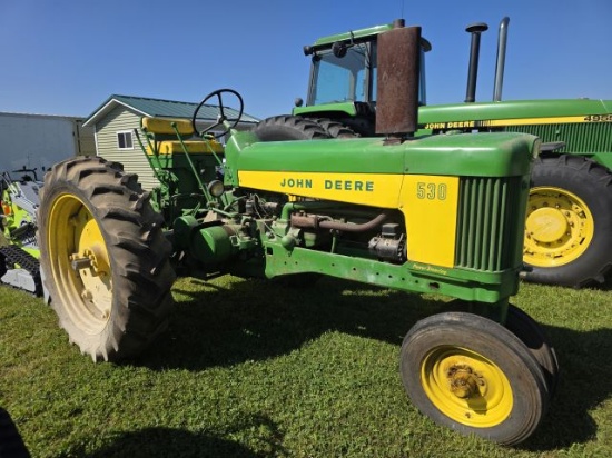 John Deere 530 Tractor