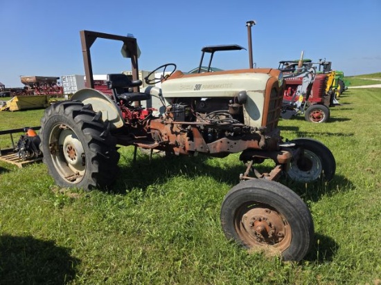 Ford 901 Tractor