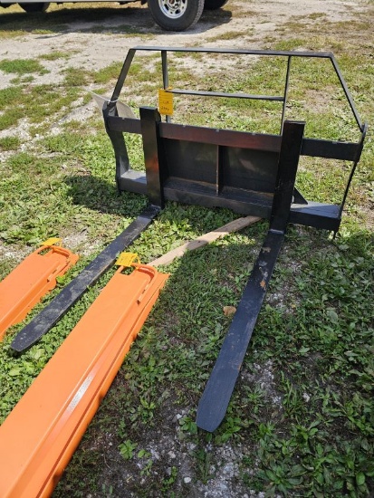 Land Honor MINI Skid Steer Pallet Forks - Quick Attach