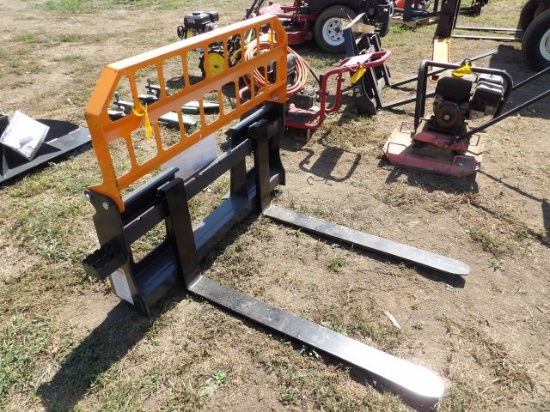Land Honor Skid Steer Quick Attach Pallet Fork