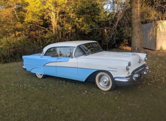 1955 Oldsmobile 98 Holiday