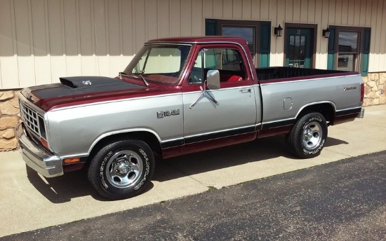 1985 Dodge 1/2-Ton Pickup
