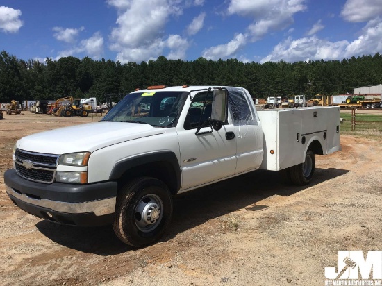 2007 CHEVROLET SILVERADO 3500 VIN: 1GBJC39U47E122722