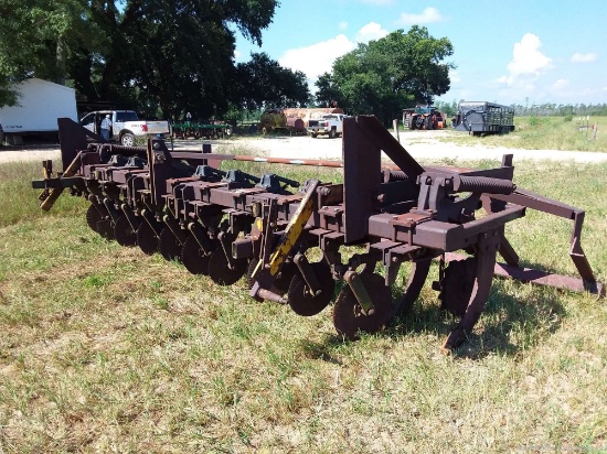 20' RIPPER/CHISEL PLOW, 3 POINT HITCH, 12 ROW 24" SPACING,