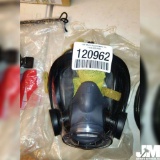 SCOTT FULL-FACE RESPIRATOR , AS IS/CONDITION UNKNOWN***THIS ITEM IS LOCAL