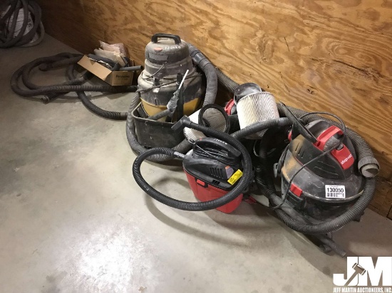 QTY OF (4) MISC WET/DRY VACCUUMS, VAC HOSE EXTENSION, AND