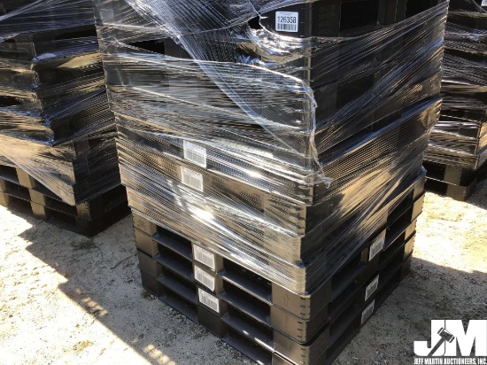 (19) PLASTIC PALLETS