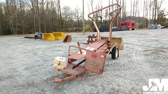 SQUARE BALE HAY LOADER, PULL TYPE