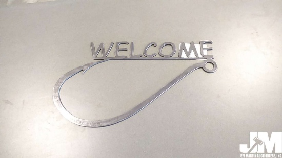 CIRCLE HOOK WELCOME WALL DECOR