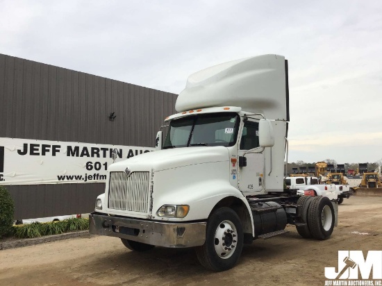 2002 INTERNATIONAL 9100I VIN: 2HSCAATN32C040065 S/A DAY CAB TRUCK TRACTOR