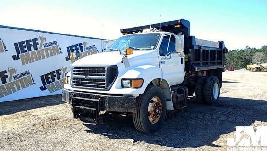 2001 FORD F650XLT SD SINGLE AXLE DUMP TRUCK VIN: 3FDWF65H11MA11562