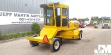 2014 SUPERIOR DT80CT SN: 814785 BROOM TRACTOR