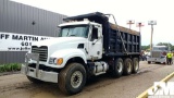 2006 MACK CV713 TRI-AXLE DUMP TRUCK VIN: 1M2AG11C86M032917